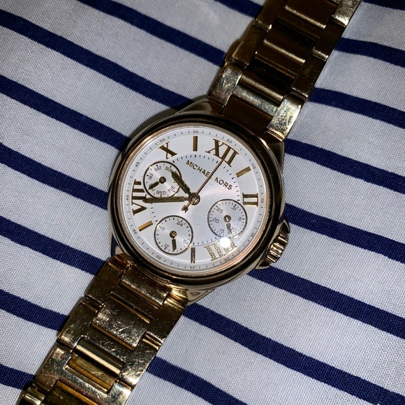 MK gold watch - Picture 5 of 6